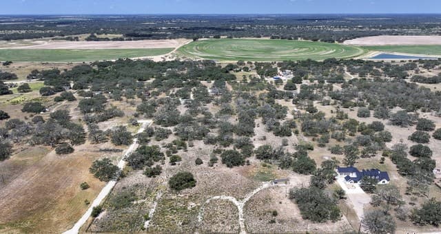 rental at 1830 Clear Lake in Poteet, TX — photo 1