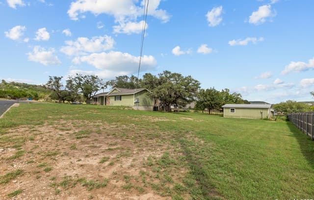 Home for sale at 224 W Lower Crabapple in Fredericksburg, TX — photo 2
