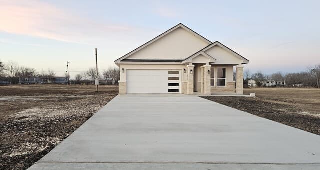 4-bedroom home for sale at 16923 Rancho Escondido in Atascosa TX