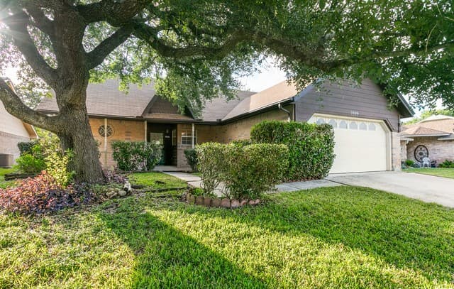2-bedroom rental at 3629 Fox Run in Schertz, TX — photo 1