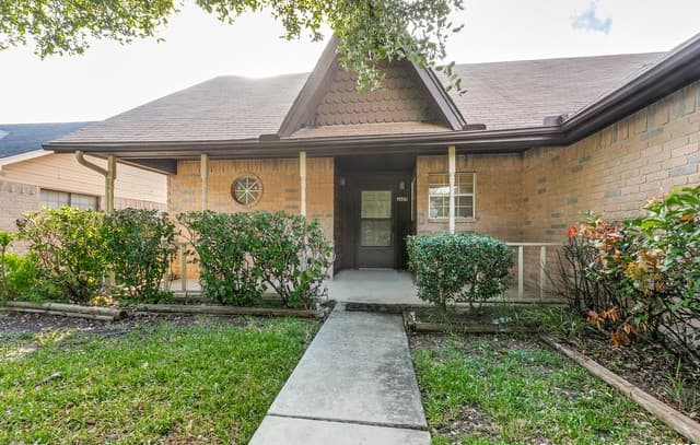2-bedroom rental at 3629 Fox Run in Schertz, TX — photo 3