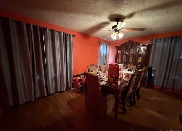 3-bedroom rental at 127 Arnaz in San Antonio, TX — photo 5