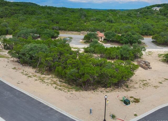 rental at 21342 Treetop Terrace in San Antonio, TX — photo 4