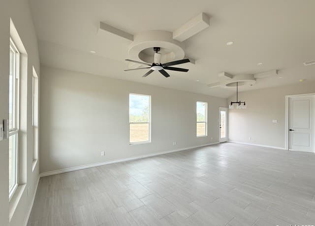 Home for sale at 1416 Corgey Rd. in Pleasanton, TX — photo 4