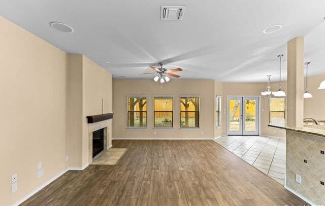 4-bedroom rental at 3500 Angora Trl in Schertz, TX — photo 5