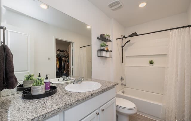 3-bedroom rental at 10227 Mesa Medina in San Antonio, TX — photo 5