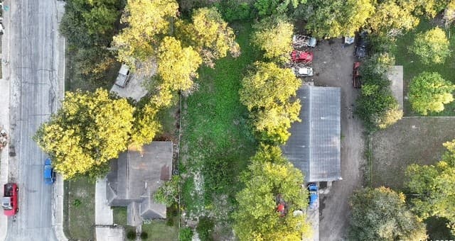 rental at 1318 Essex in San Antonio, TX — photo 5