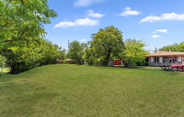 rental at 1816 Hays St in San Antonio, TX — photo 5