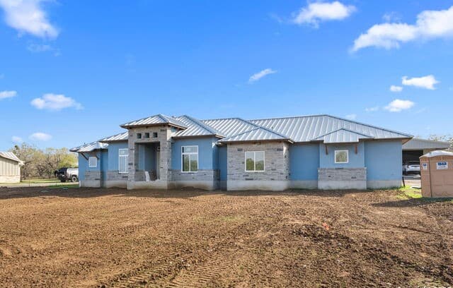 4-bedroom home for sale at 584 Arbor View in Adkins TX