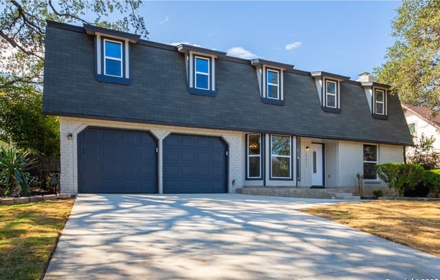4-bedroom rental at 15611 Heimer in San Antonio, TX — photo 3