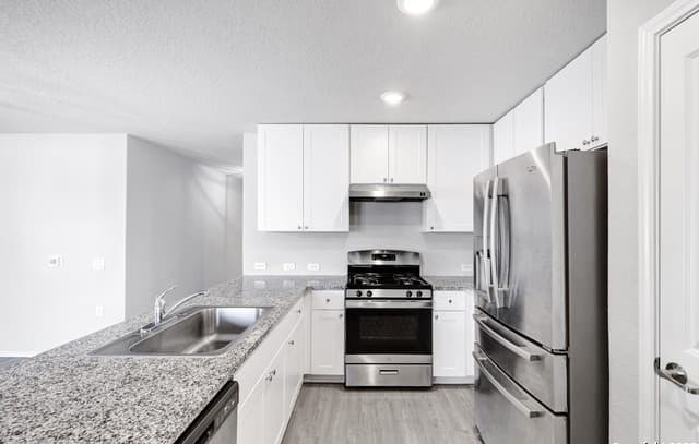 4-bedroom rental at 11927 Pewee in San Antonio, TX — photo 3