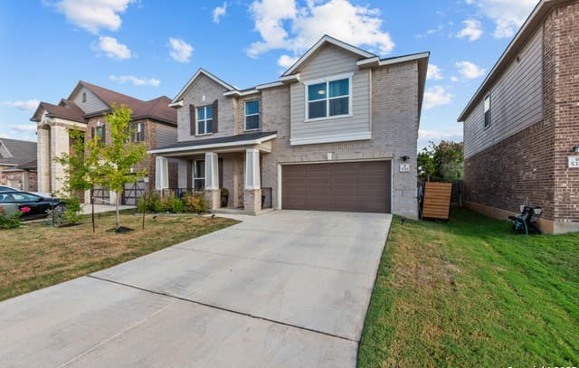 3-bedroom rental at 5311 Spanish Bluebells in San Antonio, TX — photo 2