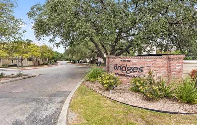 1-bedroom rental at 11610 Vance Jackson Unit 870 in San Antonio, TX — photo 3
