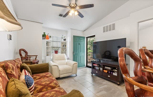 1-bedroom rental at 11610 Vance Jackson Unit 870 in San Antonio, TX — photo 5