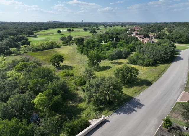 rental at 3331 Rustlers Trail in San Antonio, TX — photo 1