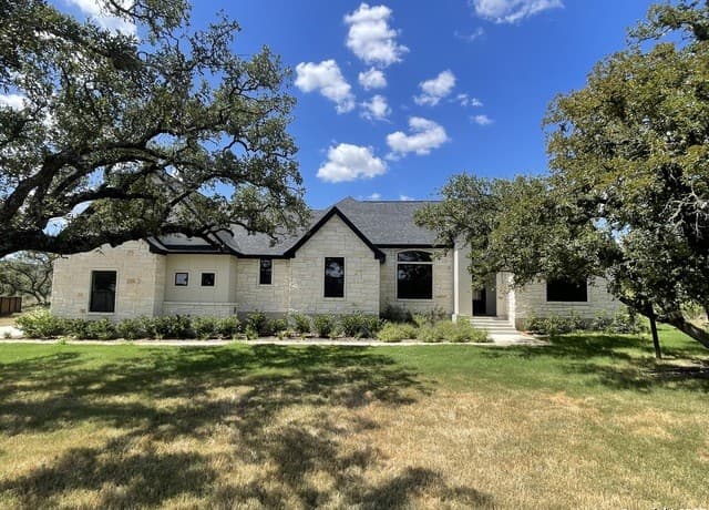 4-bedroom rental at 399 Bauer Lane in Castroville, TX — photo 1