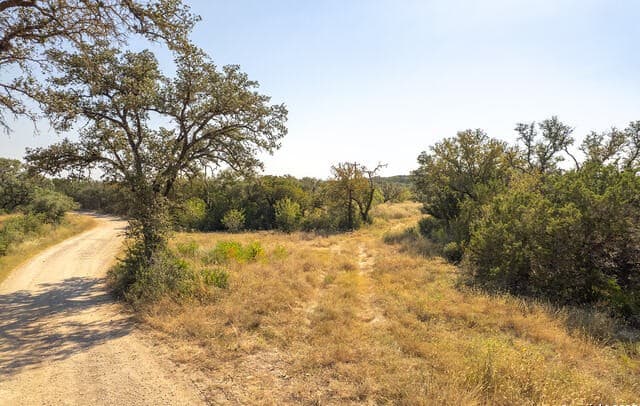 rental at 540 Pr 233 in Hondo, TX — photo 4