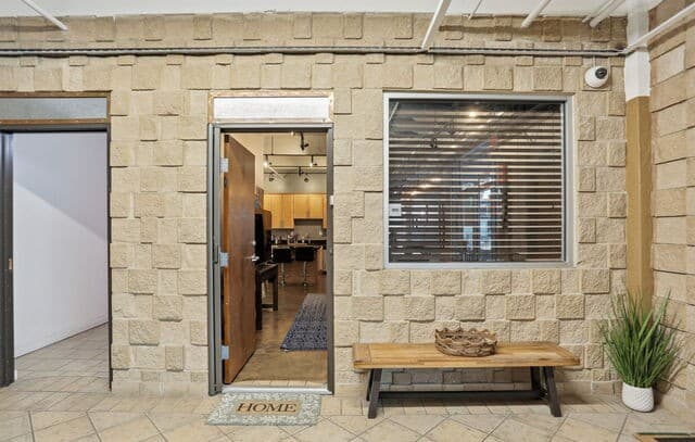 1-bedroom rental at 1339 S Flores Unit 105B in San Antonio, TX — photo 3