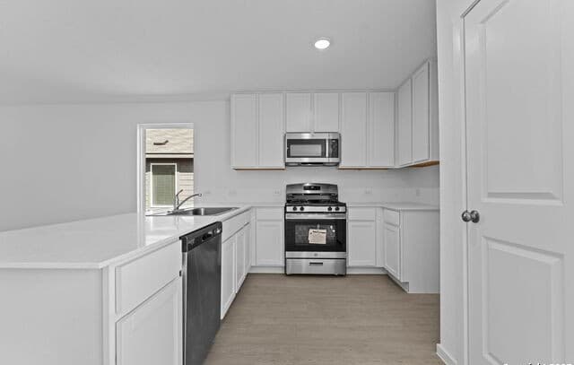 3-bedroom rental at 7307 Nessie Trails in San Antonio, TX — photo 3