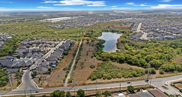 rental at 7380 Binz Engleman in Converse, TX — photo 3