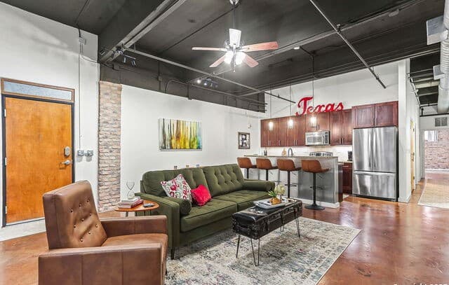 2-bedroom rental at 1339 S Flores Unit 106B in San Antonio, TX — photo 1