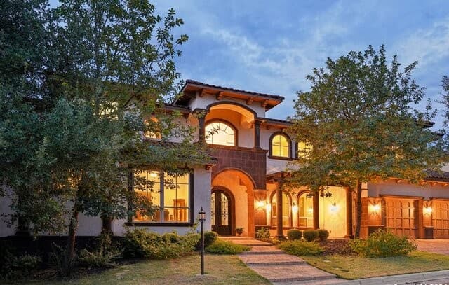 4-bedroom rental at 139 Palmilla Ct in San Antonio, TX — photo 3