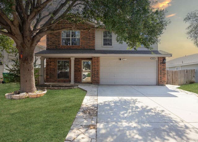 4-bedroom rental at 8964 Scarlet crk in Universal City, TX — photo 1