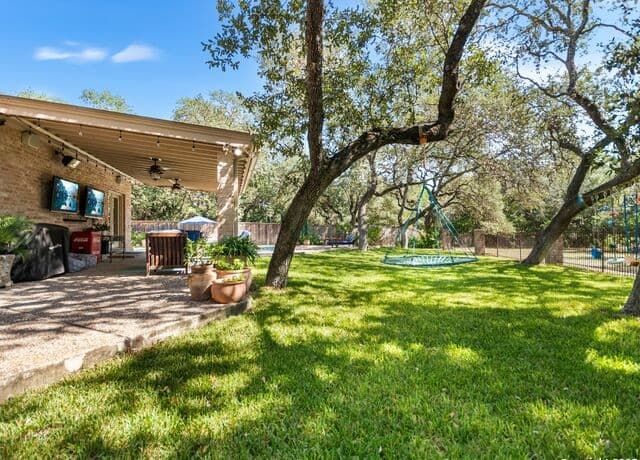 Home for sale at 12511 Elm Country Lane in San Antonio, TX — photo 5