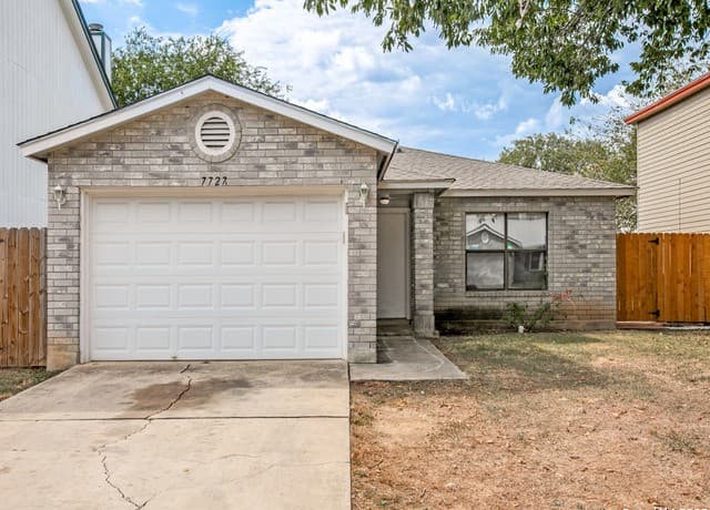 3-bedroom rental at 7727 Chatsworth in San Antonio, TX — photo 1