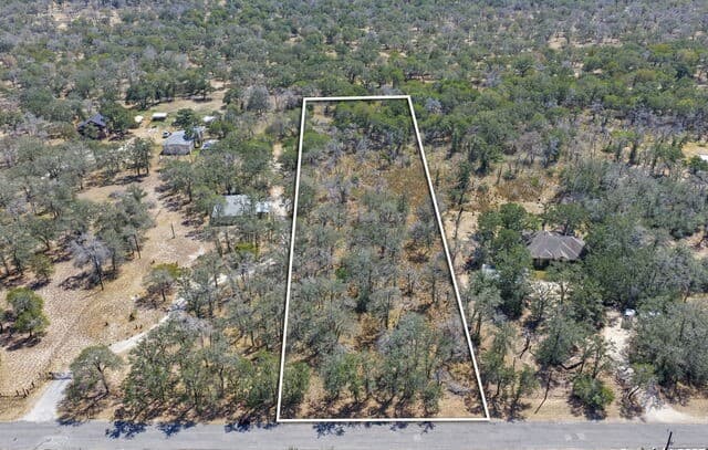 rental at 1963 Deer Trail in Floresville, TX — photo 1