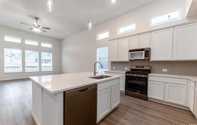 3-bedroom rental at 6332 Black Butte in Schertz, TX — photo 3