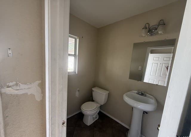 3-bedroom rental at 2830 Amber Morning in San Antonio, TX — photo 4