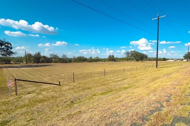 rental at TBD,LOT 9 Priest Rd in Elmendorf, TX — photo 1