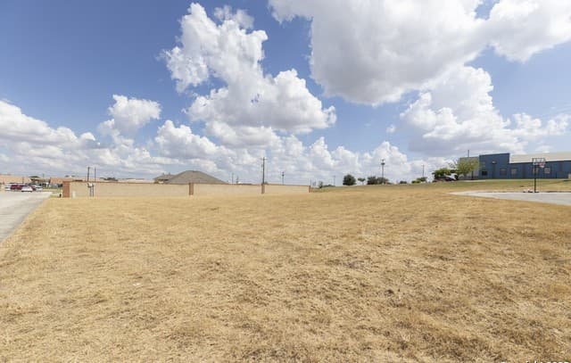 home for sale at 105 Juniors in La Vernia TX