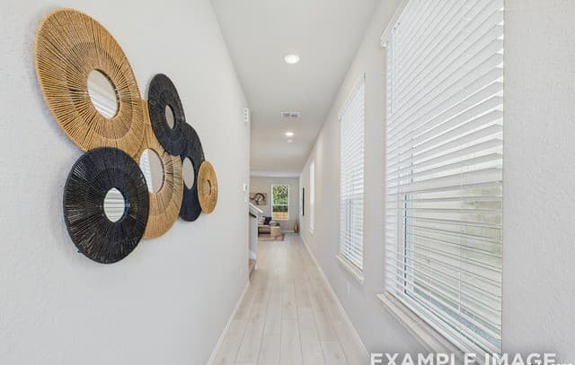 3-bedroom rental at 1018 West 1604 North Unit 206 in San Antonio, TX — photo 2