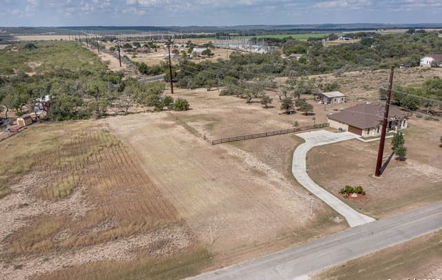 rental at 0 Pr 4703 in Castroville, TX — photo 4