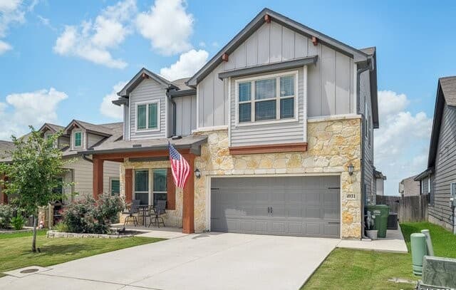 4-bedroom rental at 5407 Champs Elysees in Converse, TX — photo 4