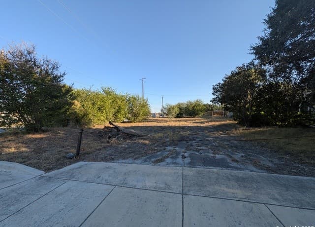 rental at 102 Moss Valley in San Antonio, TX — photo 2