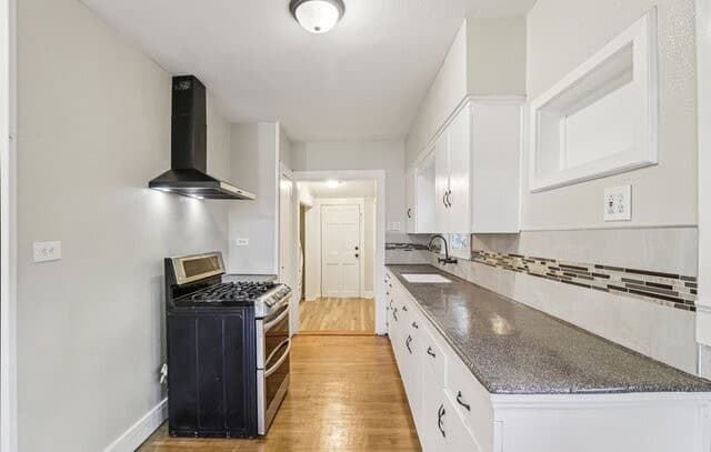 3-bedroom rental at 118 Raleigh Place in San Antonio, TX — photo 4