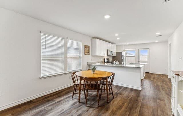 4-bedroom rental at 12016 Moo Cow in San Antonio, TX — photo 5