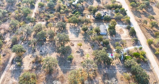 rental at 235 E King Phillips in Poteet, TX — photo 4