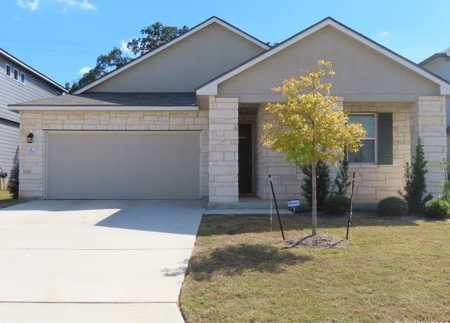 3-bedroom rental at 22150 Approach in San Antonio, TX — photo 1