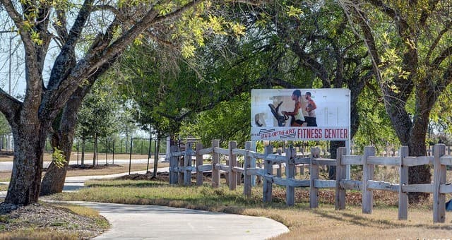4-bedroom rental at 3121 Bee Hill in Schertz, TX — photo 5