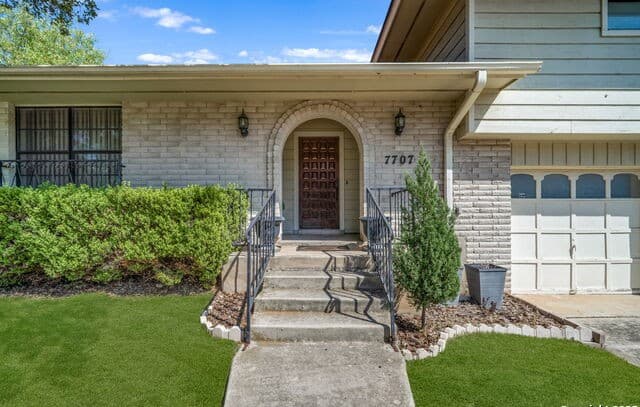 4-bedroom rental at 7707 Mary Carolyn St in San Antonio, TX — photo 3