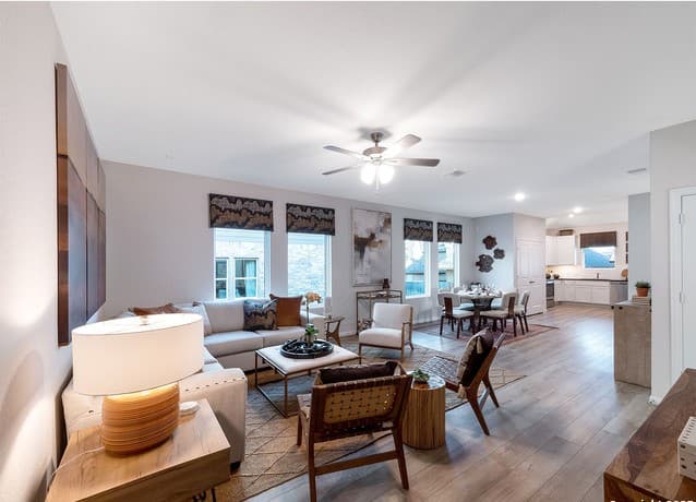 3-bedroom rental at 8532 Frostwood Heights in San Antonio, TX — photo 4