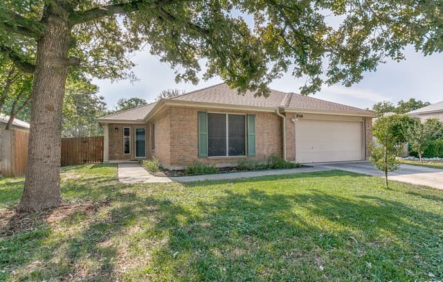 3-bedroom rental at 14318 Markham Ln in San Antonio, TX — photo 1