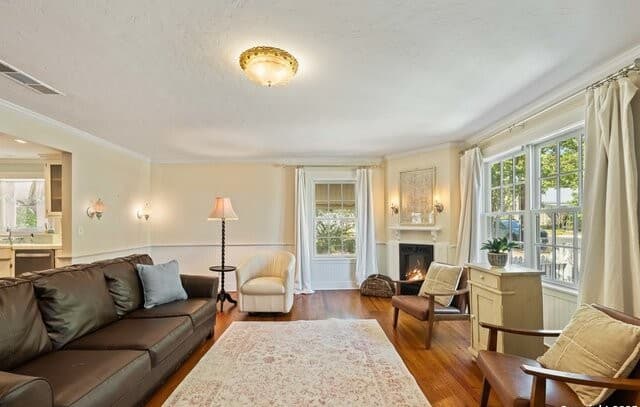 Home for sale at 105 E. Centre St in Fredericksburg, TX — photo 5