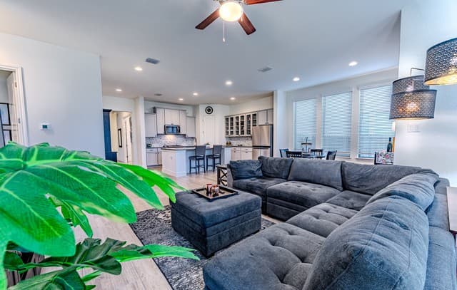 4-bedroom rental at 29439 Summit Ridge in Fair Oaks Ranch, TX — photo 3