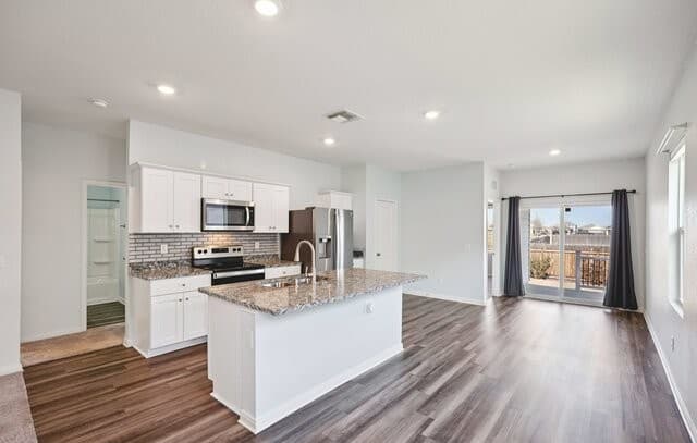 3-bedroom rental at 14359 Elkhorn in San Antonio, TX — photo 3