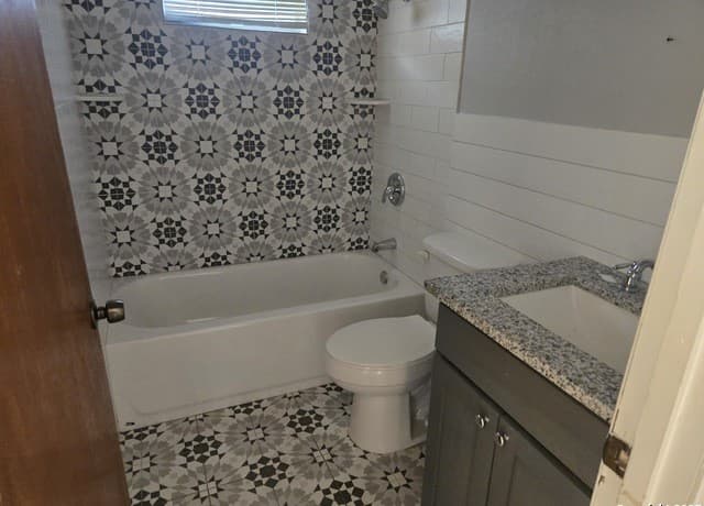 3-bedroom rental at 7518 Westshire in San Antonio, TX — photo 5